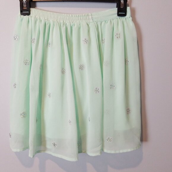D-Signed mint green embellished skirt - Picture 1 of 6